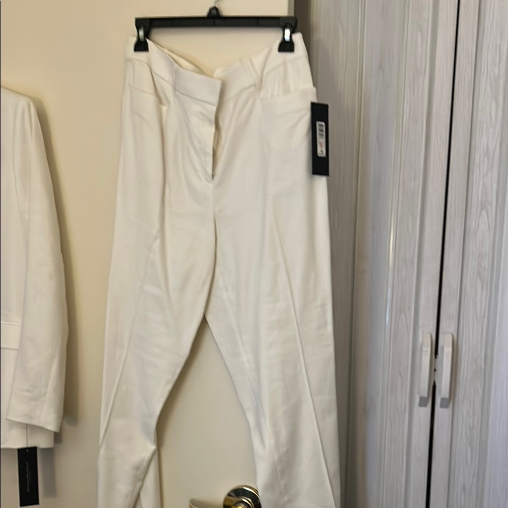 Donna Karan White Pant Suit (2 piece) Jacket size 12 and pants size 10